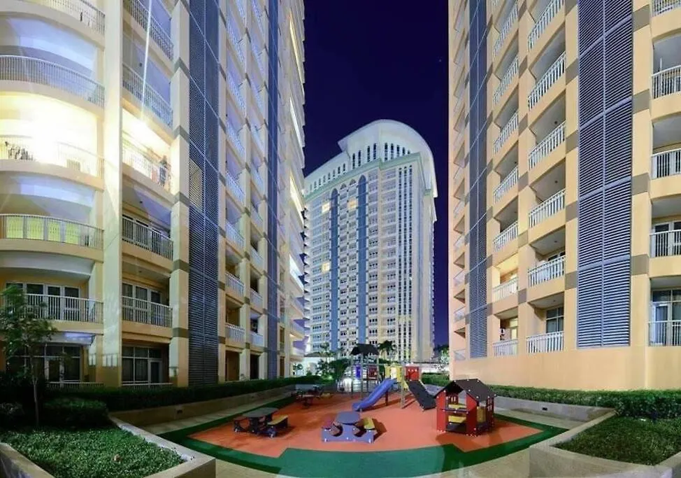 Apartment A2J Luxury 1Br Balcony Suite Near Venice Mall Bgc Manila