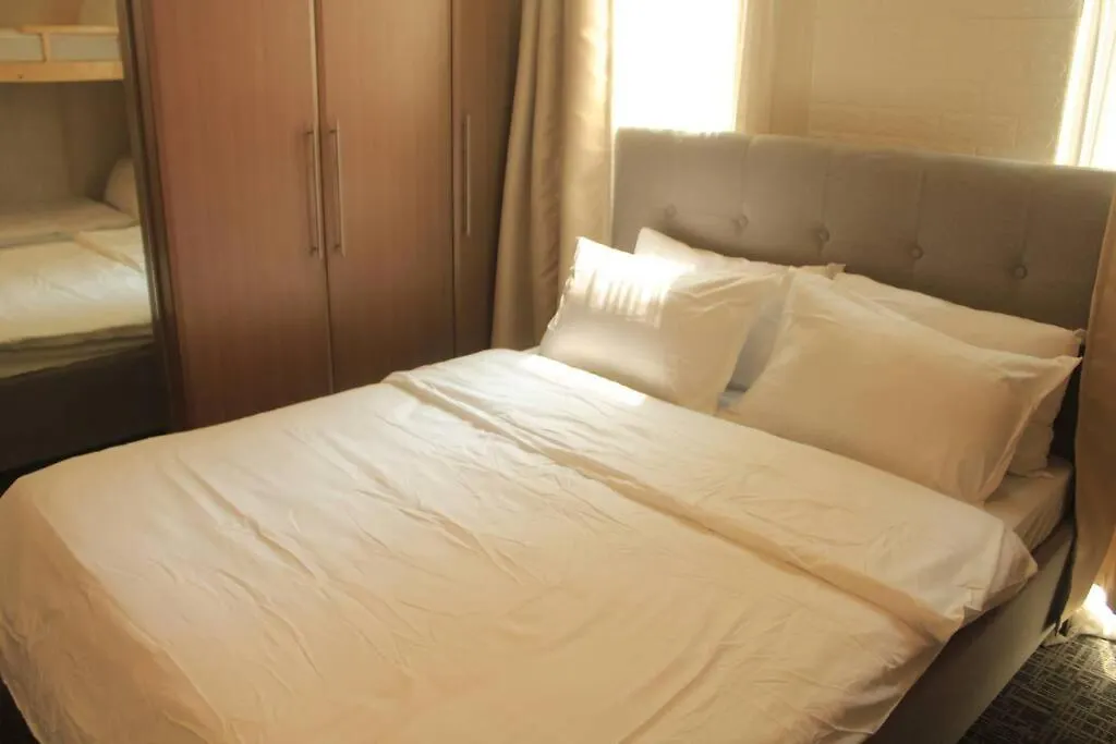 A2J Luxury 1Br Balcony Suite Near Venice Mall Bgc Manila