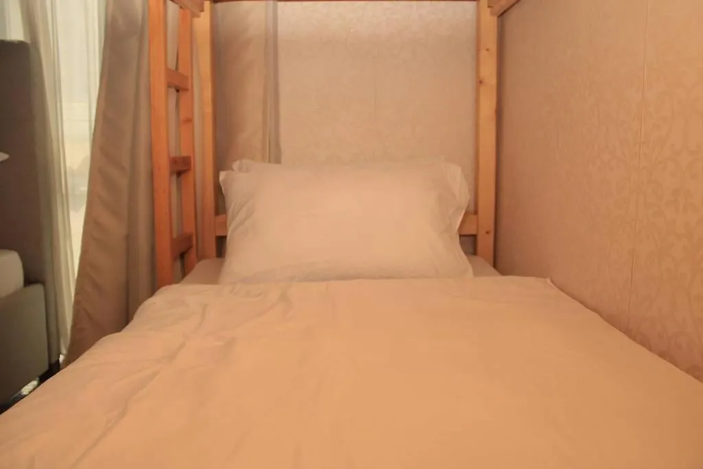Apartment A2J Luxury 1Br Balcony Suite Near Venice Mall Bgc Manila